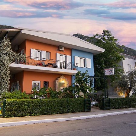 Tsertos Apartments 카메나불라 외부 사진