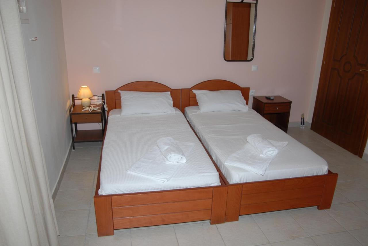 Tsertos Apartments 카메나불라 객실 사진