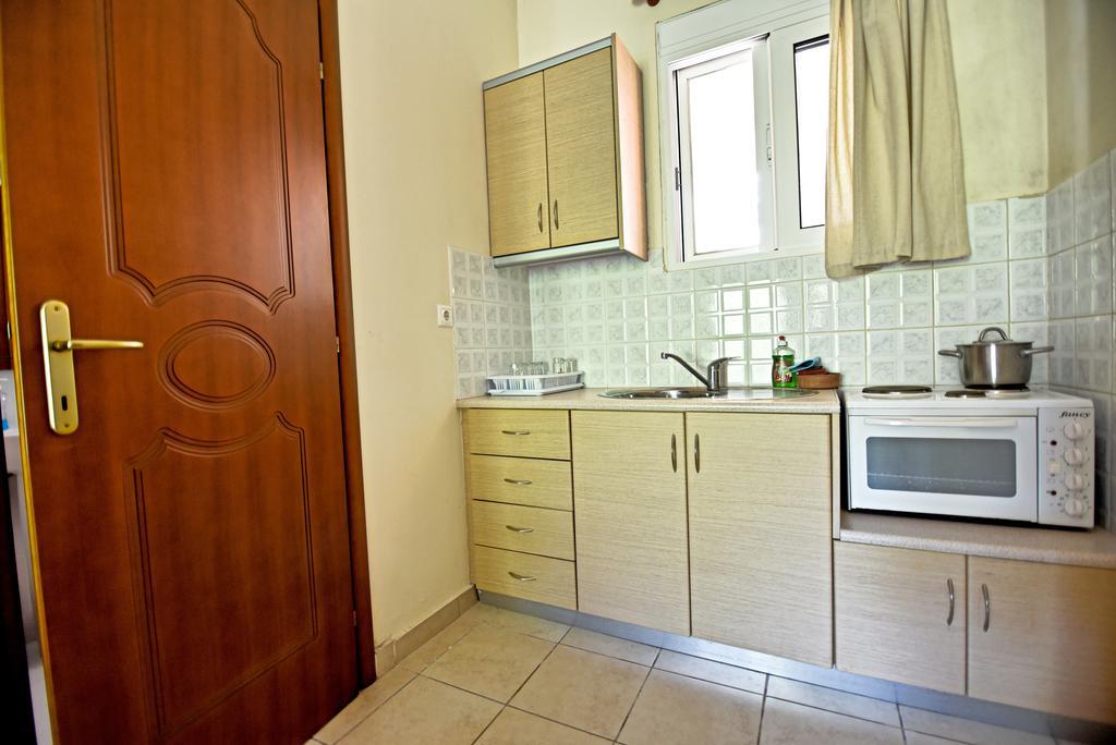 Tsertos Apartments 카메나불라 외부 사진