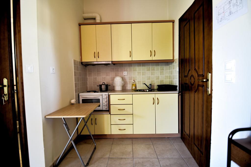 Tsertos Apartments 카메나불라 외부 사진