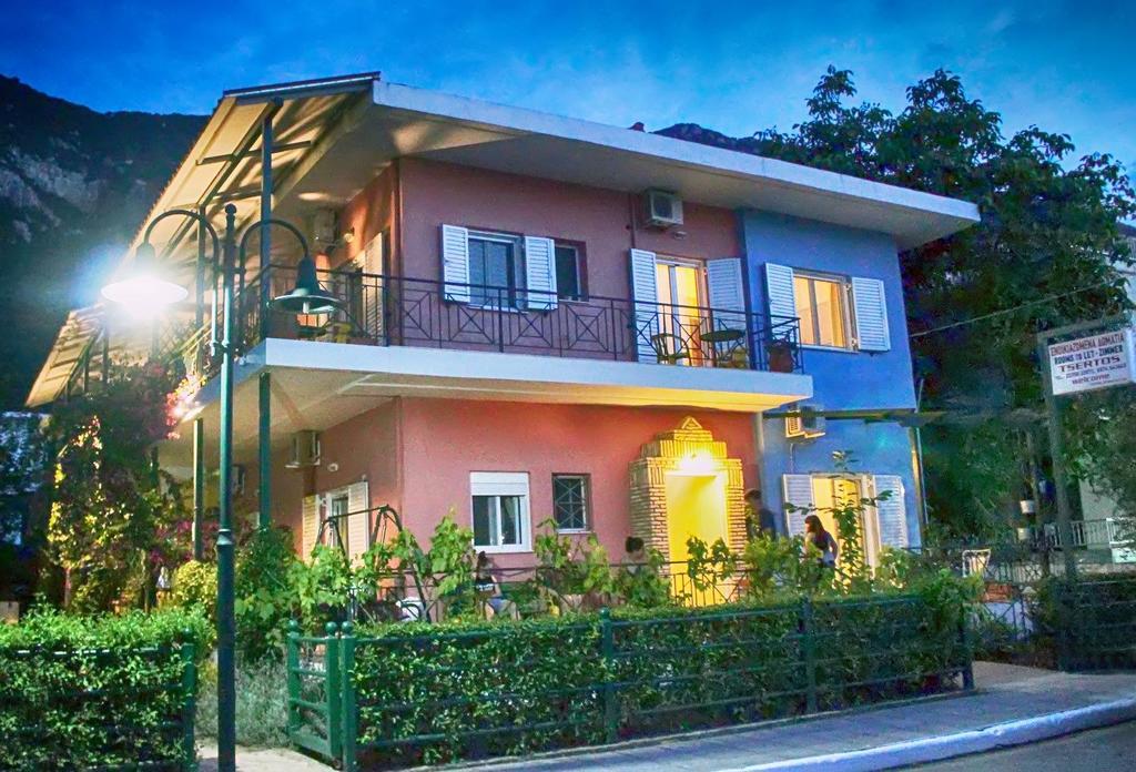 Tsertos Apartments 카메나불라 외부 사진